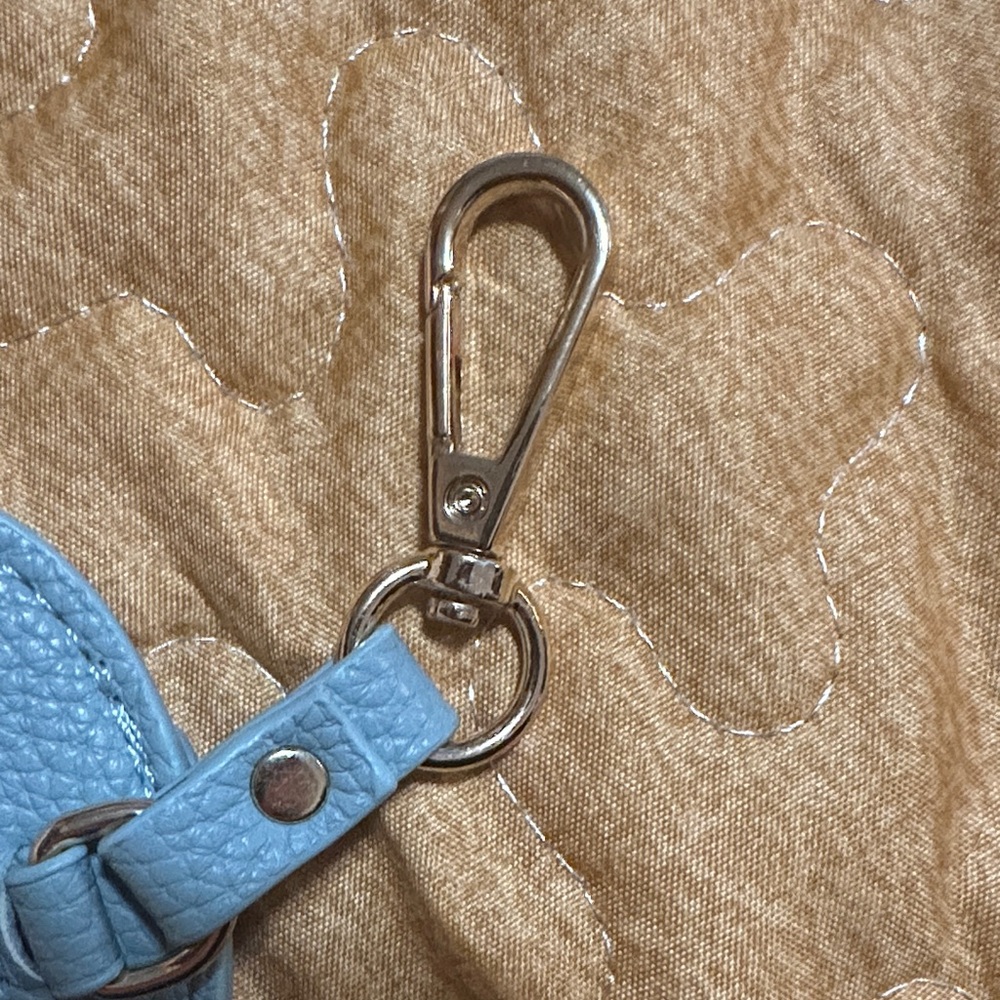 Kedzie Blue Leather Keychain Pouch for Sunglasses - Picture 3 of 5